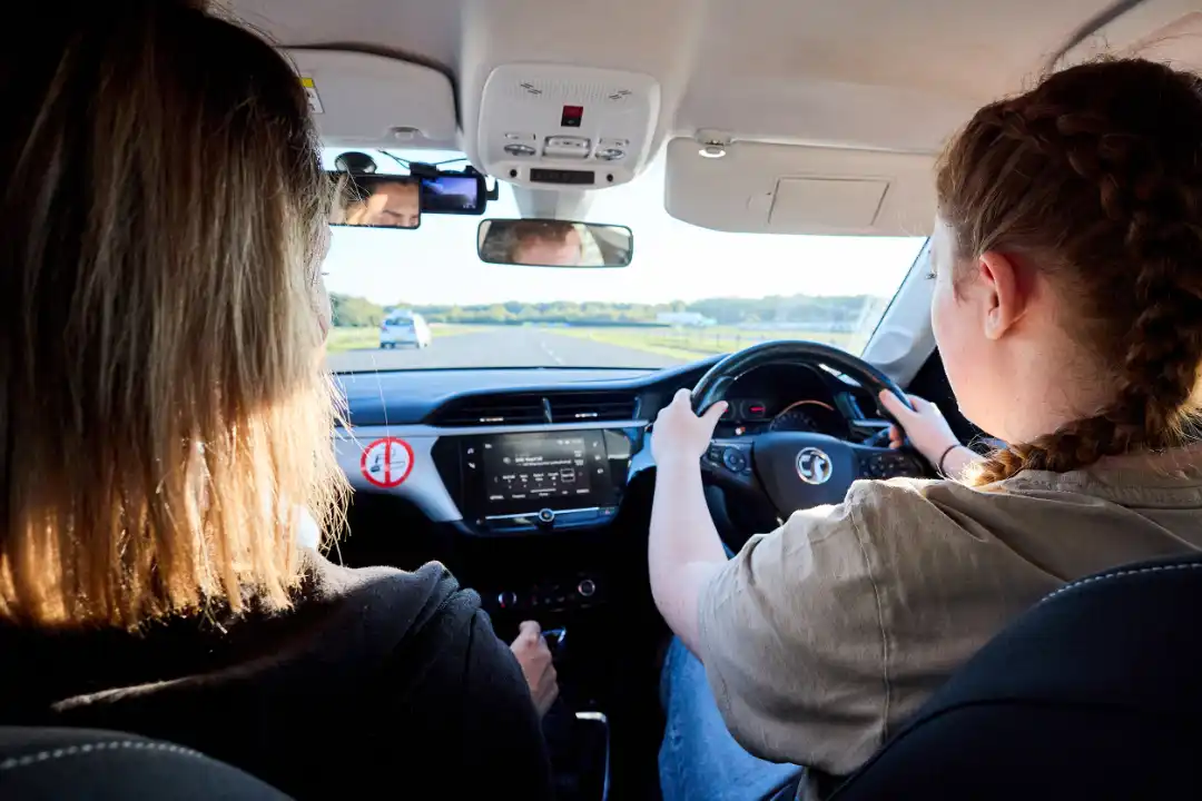 Young non drivers, driving lesson